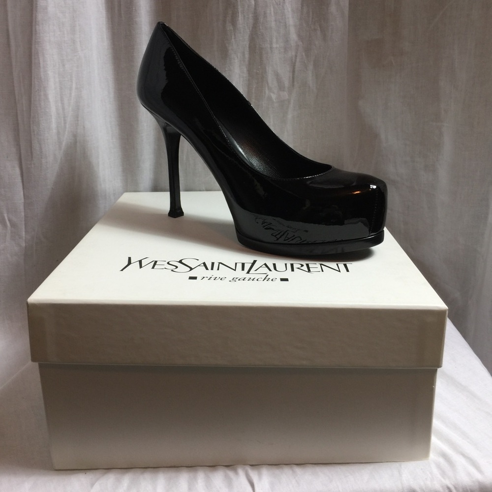 YSL Saint Laurent Black Patent Tribute Pumps 8.